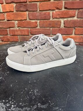 Tom’s Men's Casual Gray Low-Top Canvas Sneakers. Size 10